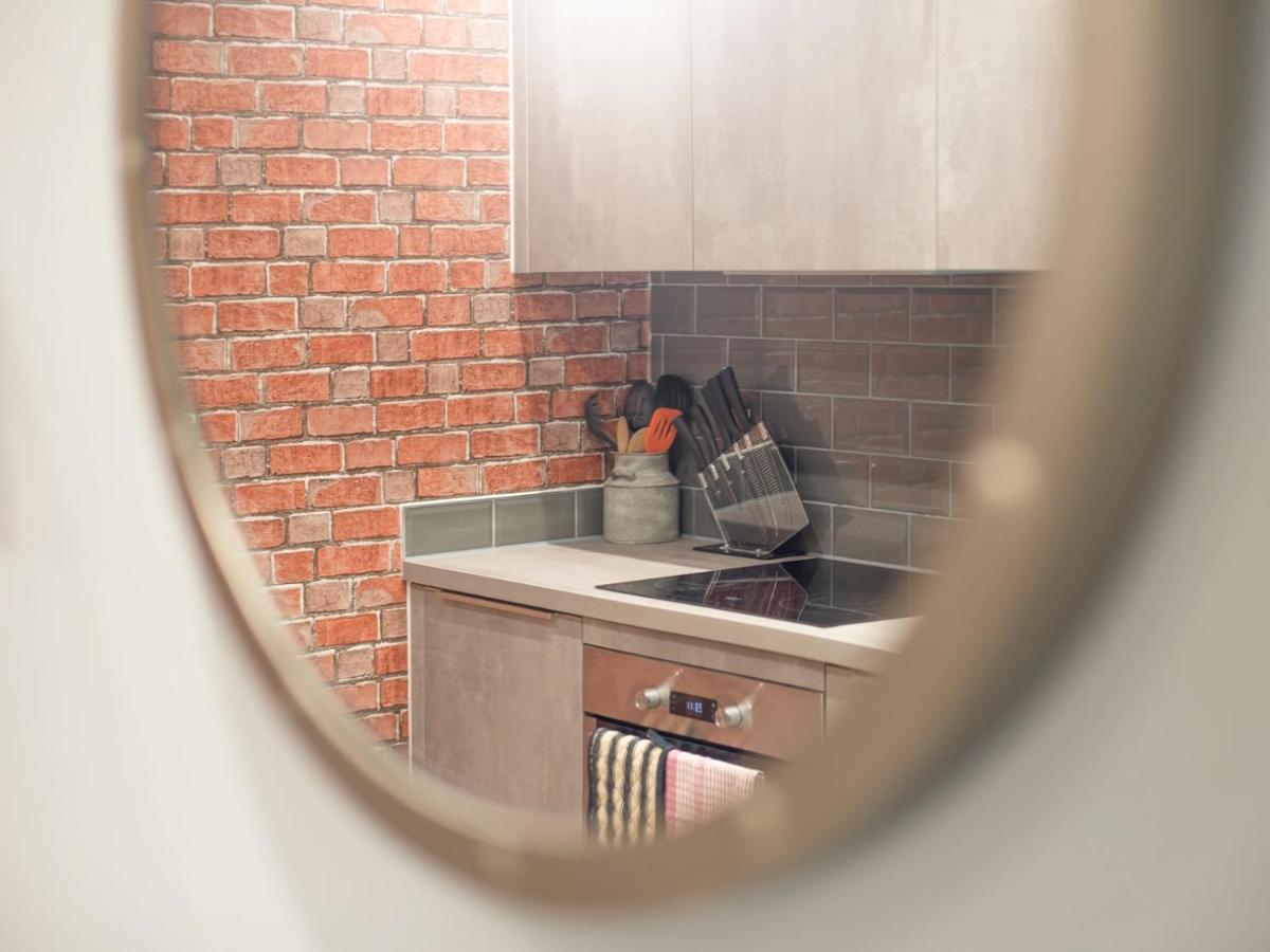 New Modern Apt In The City & Close To Stadiums カーディフ エクステリア 写真